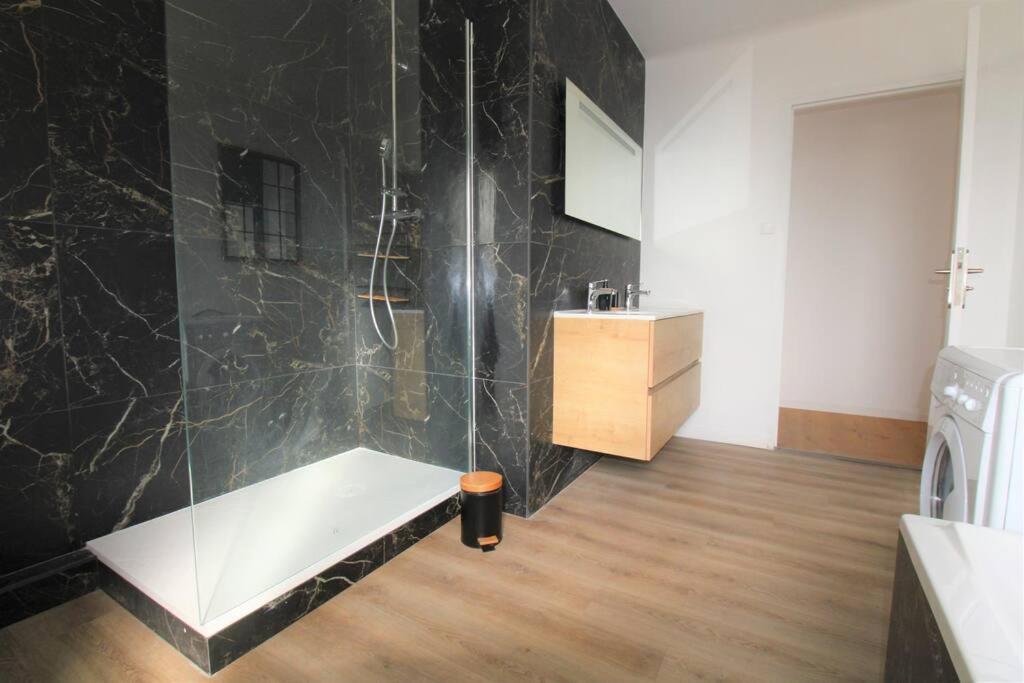 Joli Appartement Au Calme Lay-Saint-Christophe エクステリア 写真
